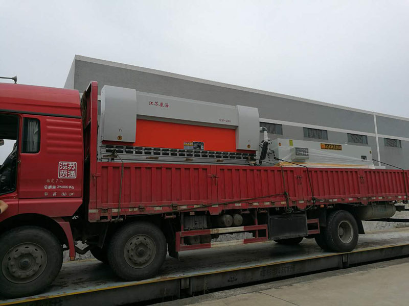 135T4000�߶˔����ۏ��C