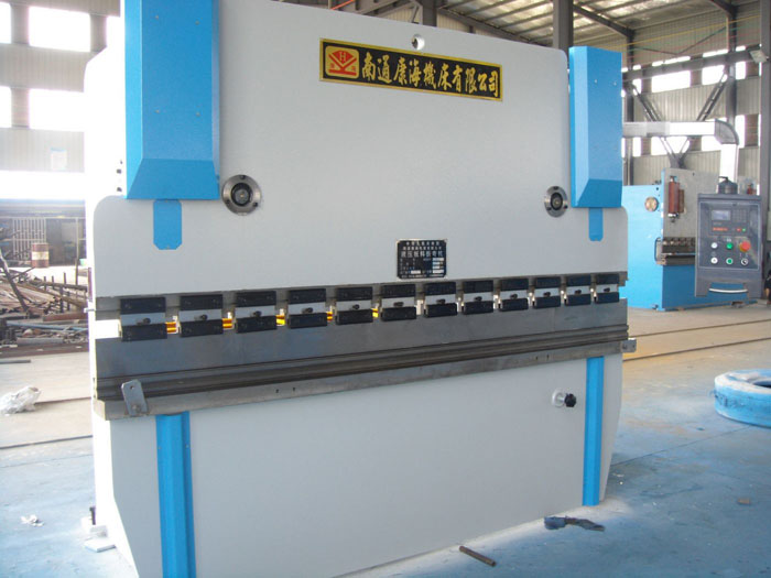 折彎機廠家教你挑選折彎機